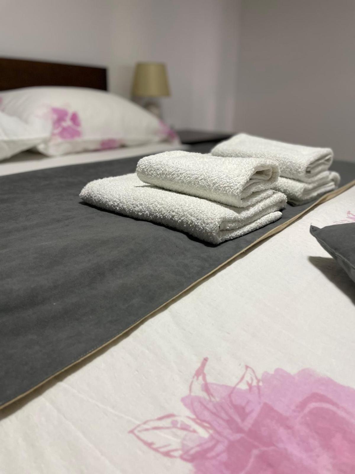 Apartmani Tarsko Jezero Zaovine ภายนอก รูปภาพ